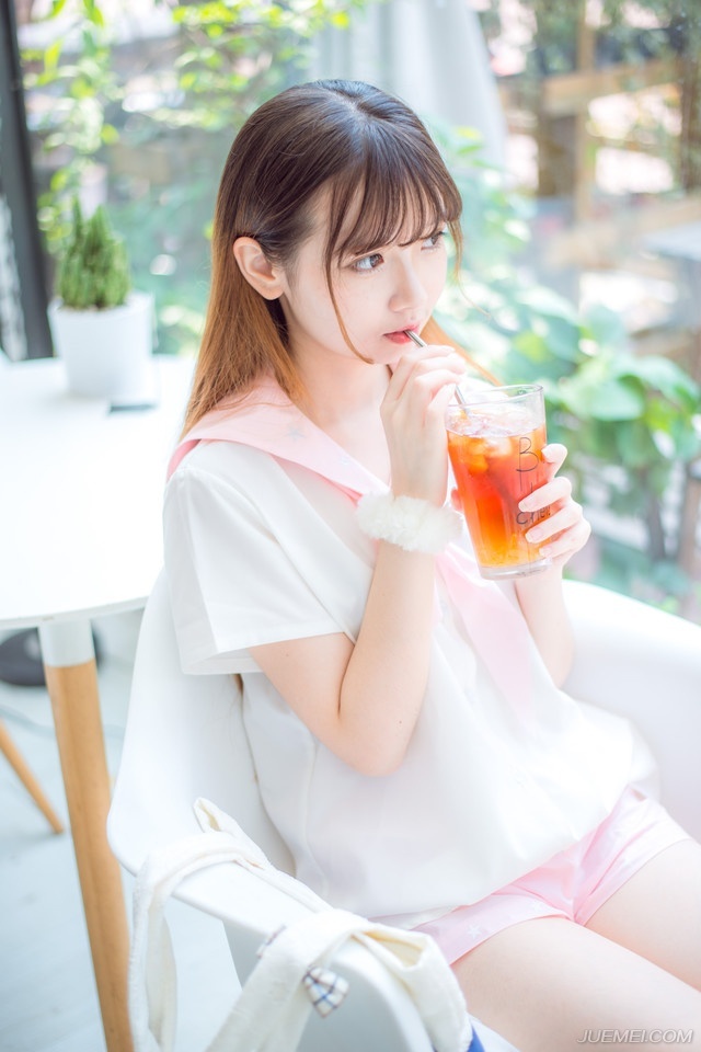 “是。”法正身后，走出了一男一女，在刘璝、刘璋愕然的目光中，将当日的对话重新上演了一遍。